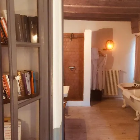 Casa Migdia Allotjament i esmorzar