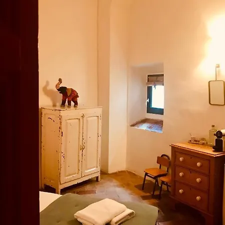 Casa Migdia 4* Sant Jordi Desvalls