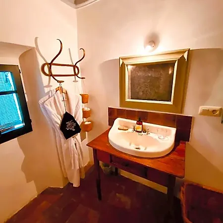 Allotjament i esmorzar Casa Migdia