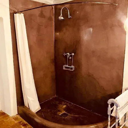 Casa Migdia לינה וארוחת בוקר