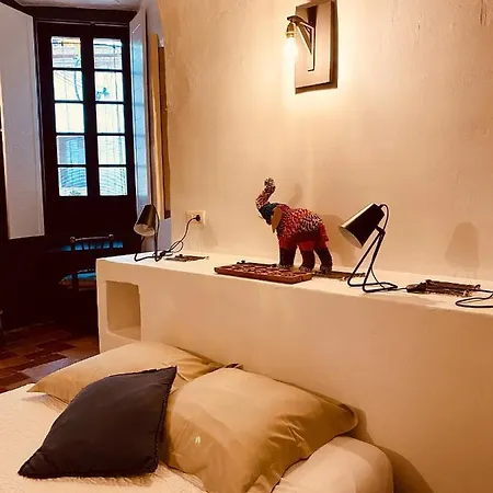 לינה וארוחת בוקר Casa Migdia