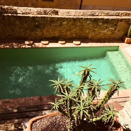 Bed and breakfast Casa Migdia Sant Jordi Desvalls
