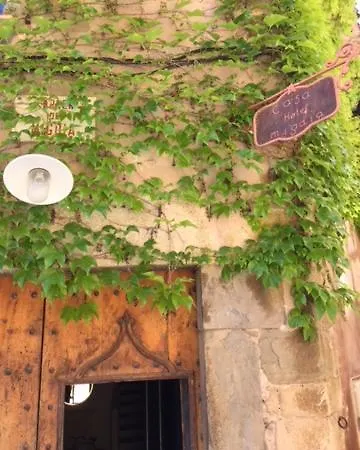 Casa Migdia Bed and breakfast