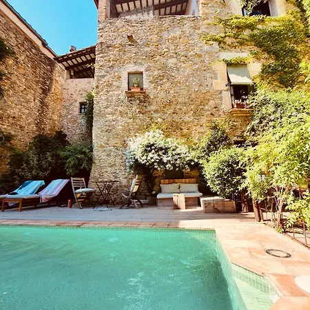 Bed and breakfast Casa Migdia Sant Jordi Desvalls