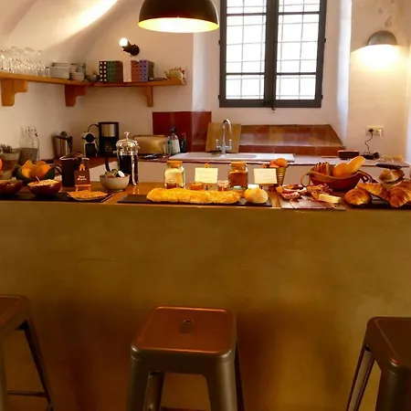 Bed & Breakfast Casa Migdia 4*